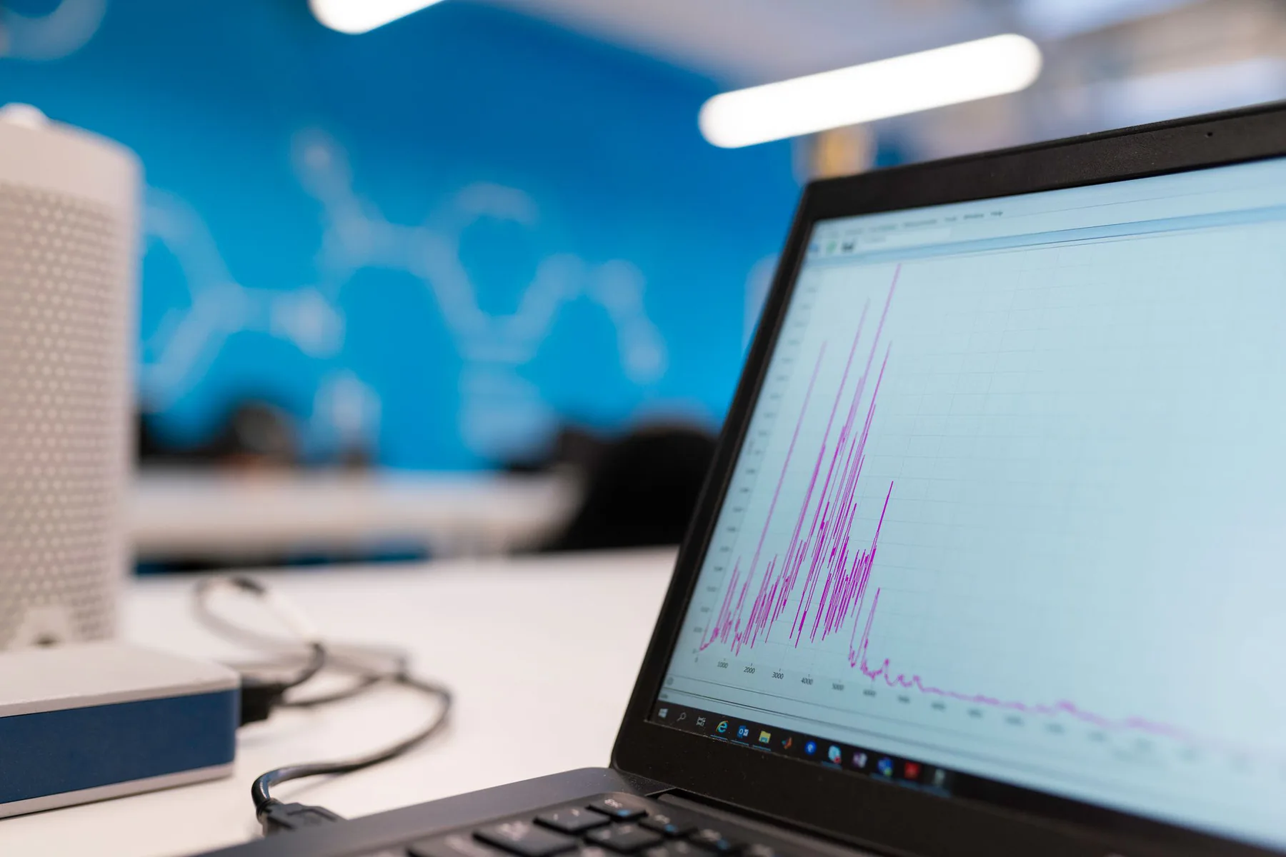Navigara vs Waydev: activity metrics or throughput value
